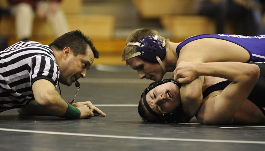 South's Terry Terrell tries to pin Edgewood's Jordan Richardson during a match on Tuesday, Jan. 19, 2010, at Edgewood High School.